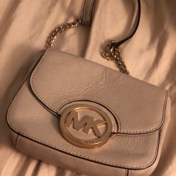 Michael Kors Cream Crossbody Mini Bag $200 - Picture 2 of 8